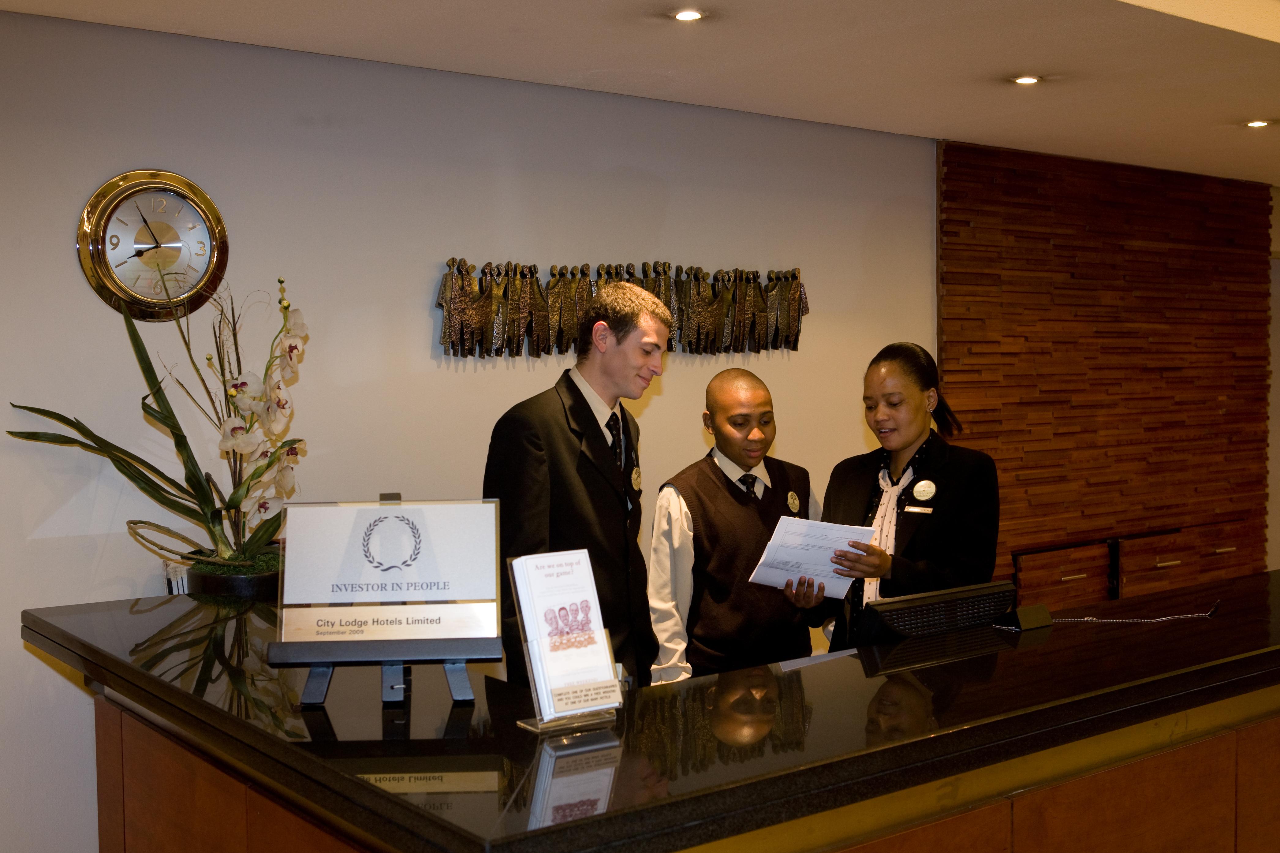 City Lodge Hotel Johannesburg Airport, Barbara Road Kempton Park Buitenkant foto