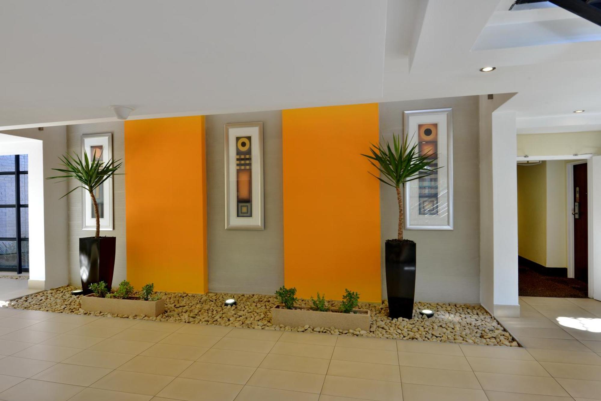 City Lodge Hotel Johannesburg Airport, Barbara Road Kempton Park Buitenkant foto