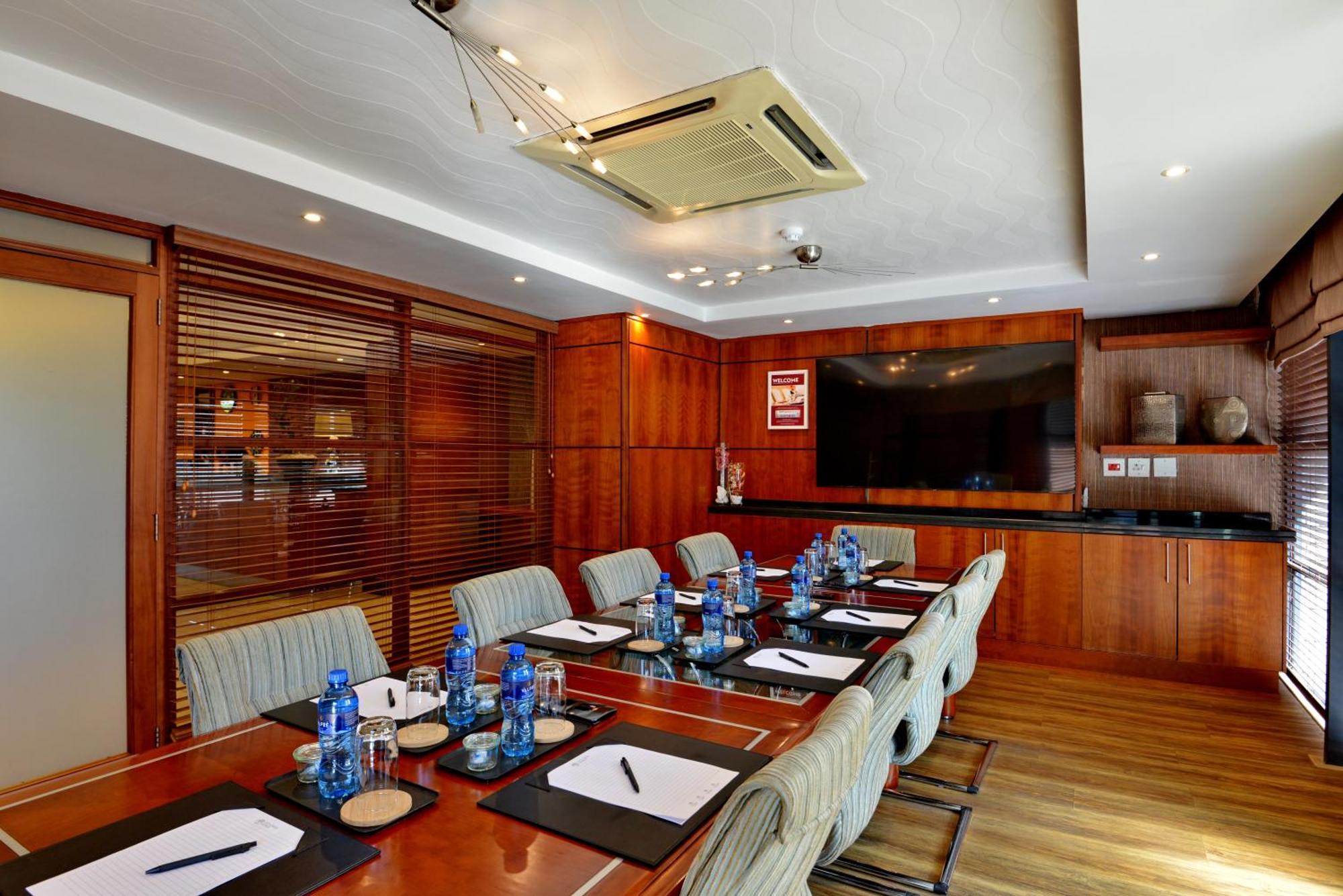 City Lodge Hotel Johannesburg Airport, Barbara Road Kempton Park Buitenkant foto