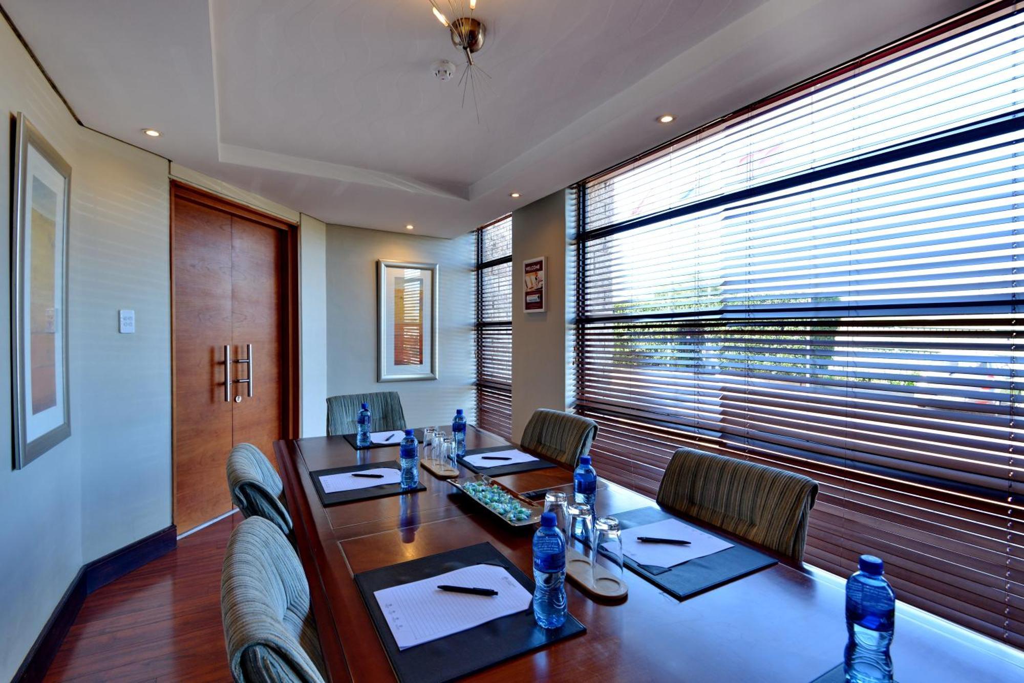 City Lodge Hotel Johannesburg Airport, Barbara Road Kempton Park Buitenkant foto