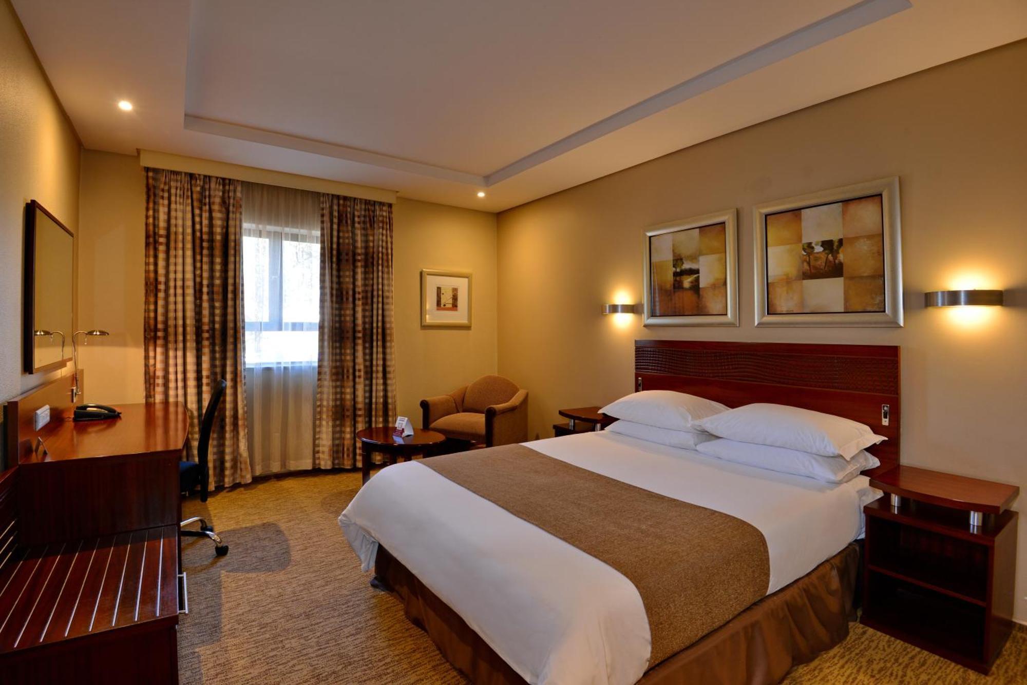 City Lodge Hotel Johannesburg Airport, Barbara Road Kempton Park Buitenkant foto