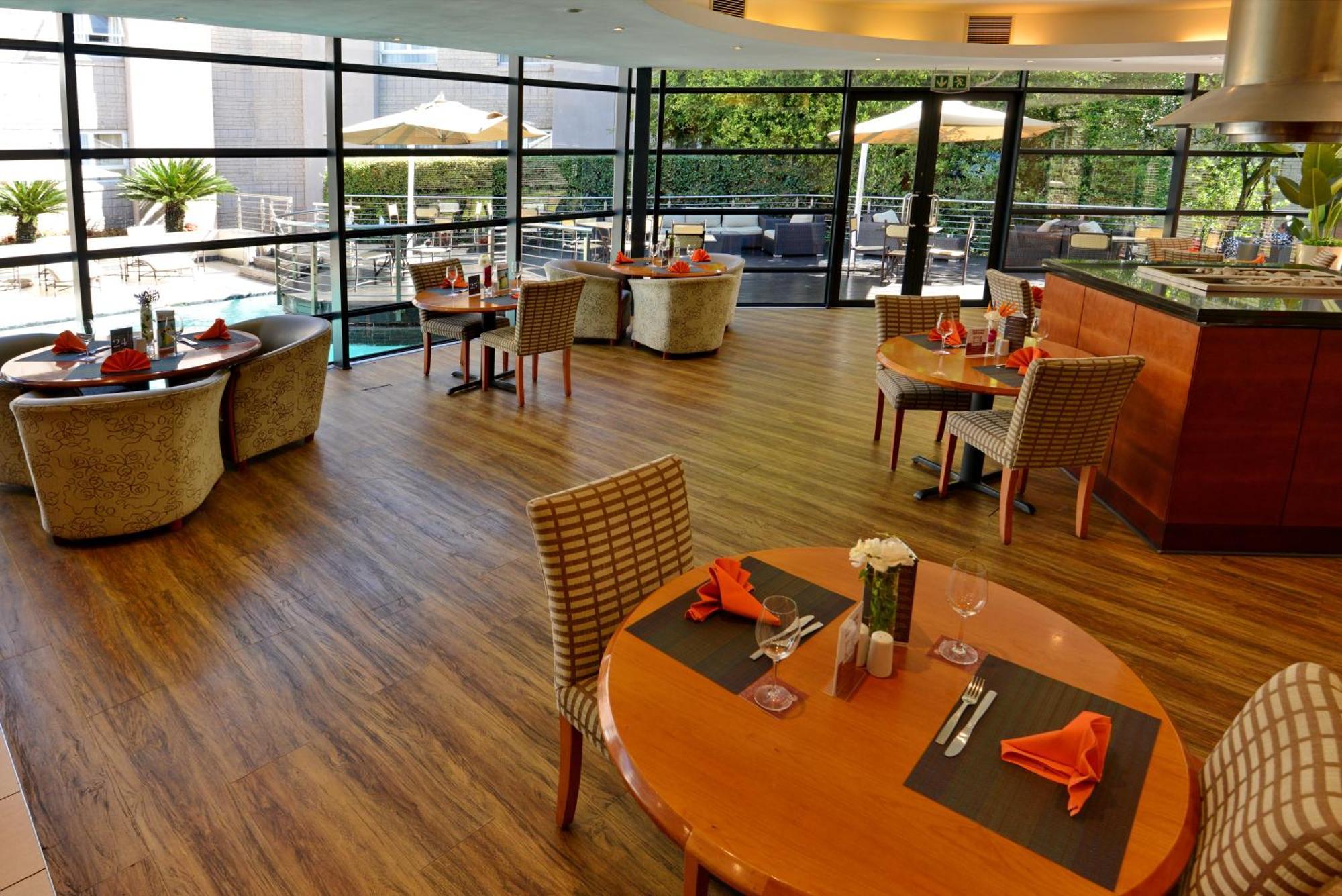 City Lodge Hotel Johannesburg Airport, Barbara Road Kempton Park Buitenkant foto